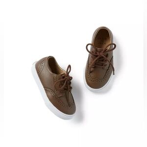 Janie & Jack wingtip sneaker size 8 Toddler